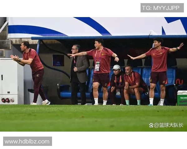 恒大与上港激战正酣中超焦点之战引发球迷热议与期待